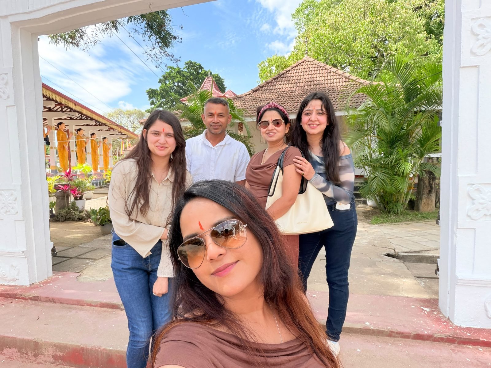 Guests enjoying a Sri Lankan journey